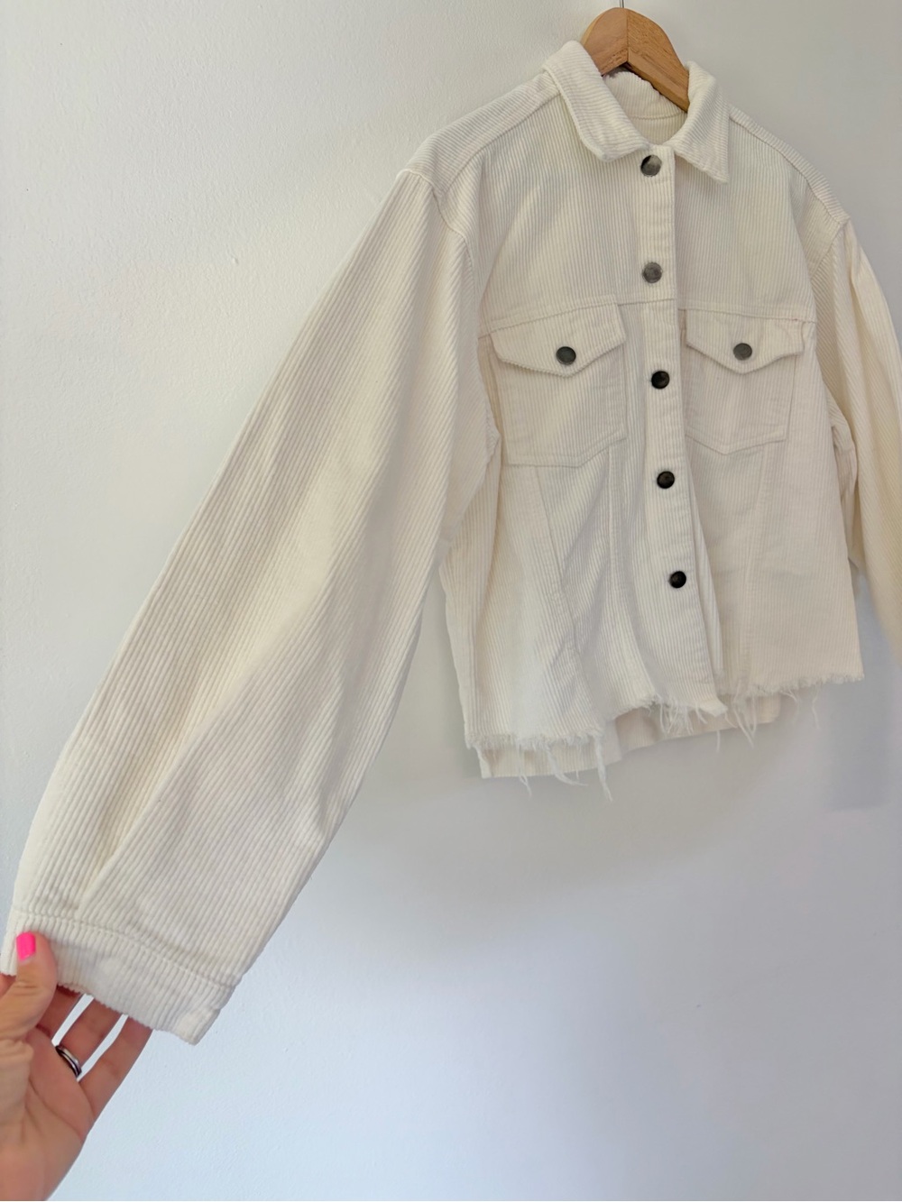 POL Clothing Off White Corduroy Distressed Frayed Raw Hem Trucker Jacket Large - Picture 4 of 14